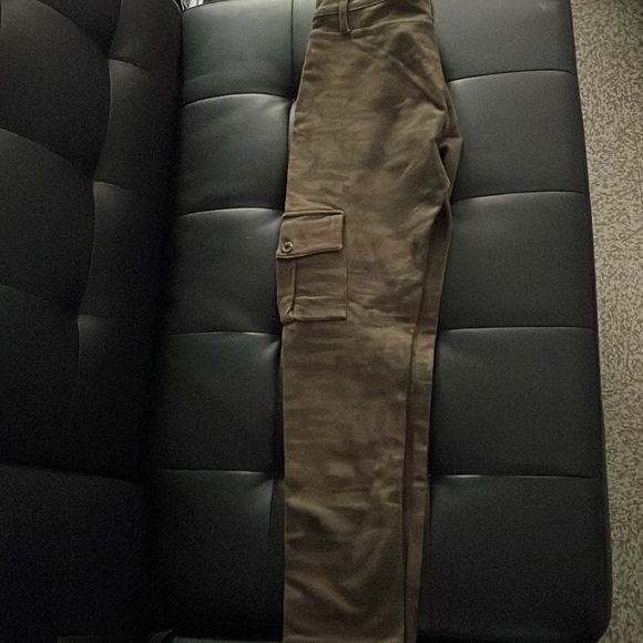 M/7 - Picture 2 of 4